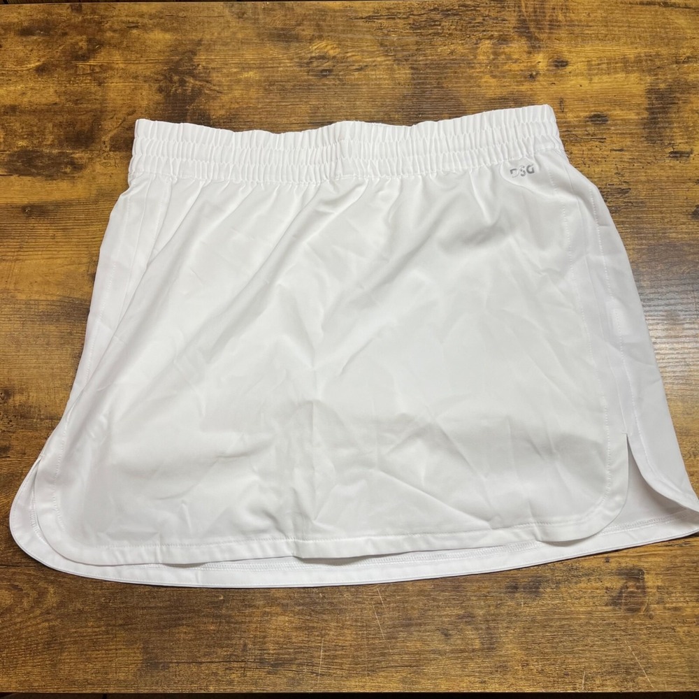 DSG Women's Stride Skort White XXL Mid-Rise NWT Built in Shorts